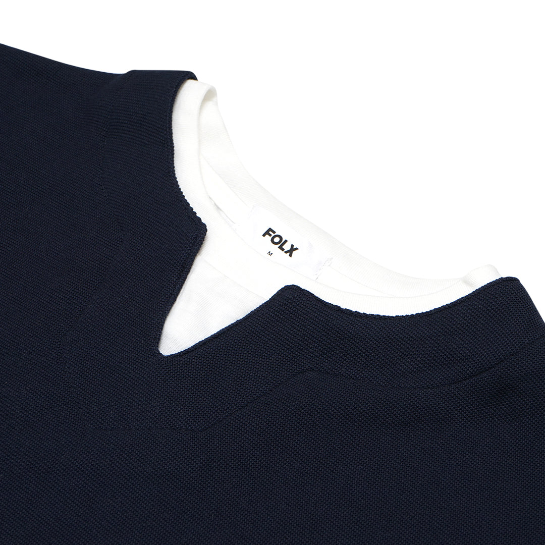FOLX U Collar Horizontal Texture Long Sleeve T-Shirt