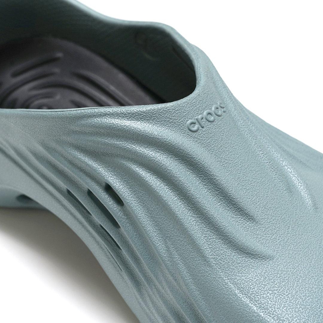 Crocs Classic Echo Wave Clog
