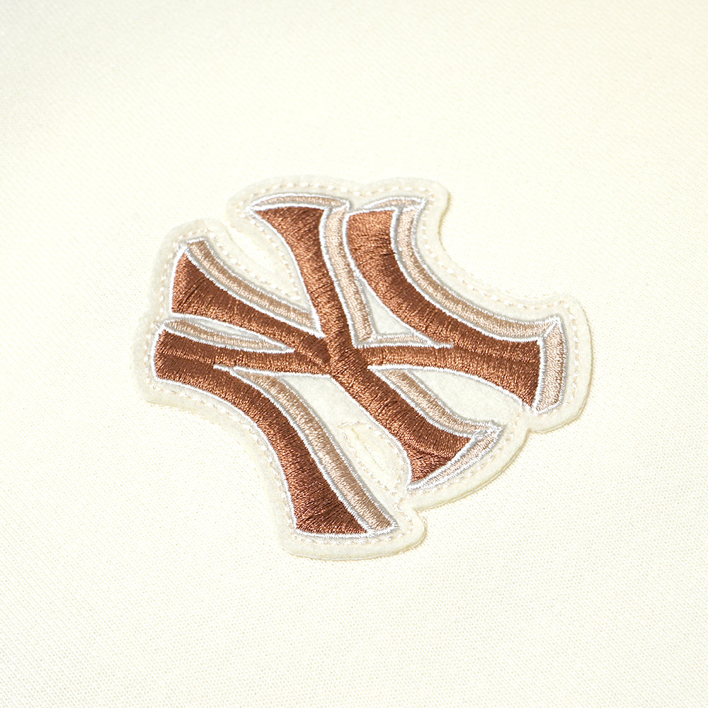 M7B Mega Logo Sweatshirt Beige