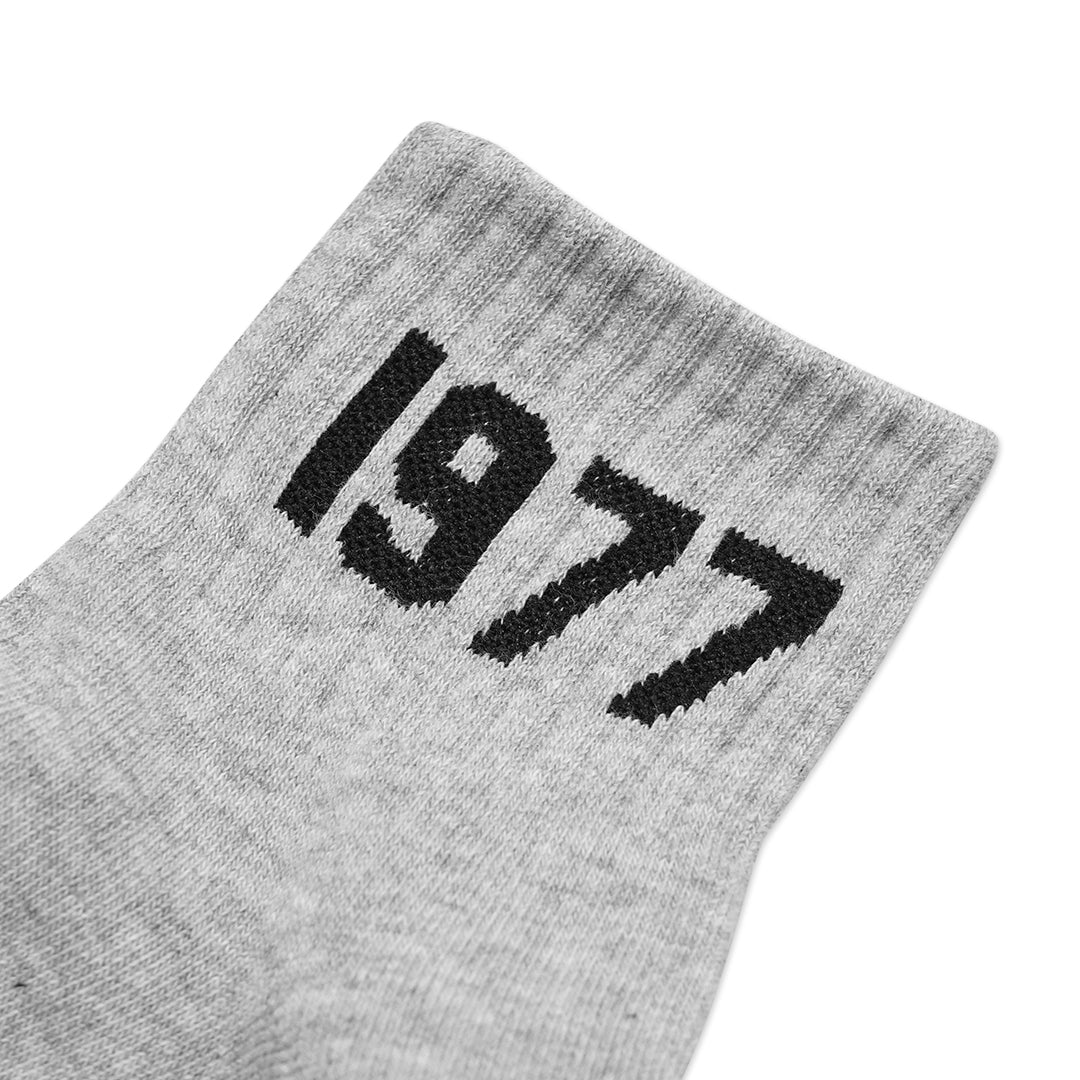 FOG 1977 Text Logo Quarter Socks