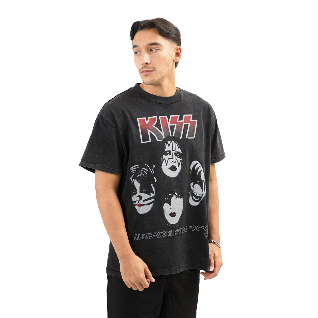 Saint Michael Kiss Alive Worldwide 96-97 T-Shirt