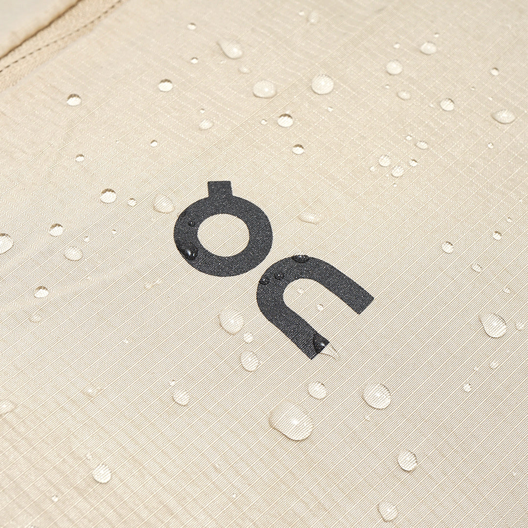 On Cloud 9L Lite Sling Pack