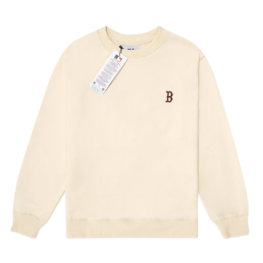 M7B Basic Small Logo Patch Sweatshirt