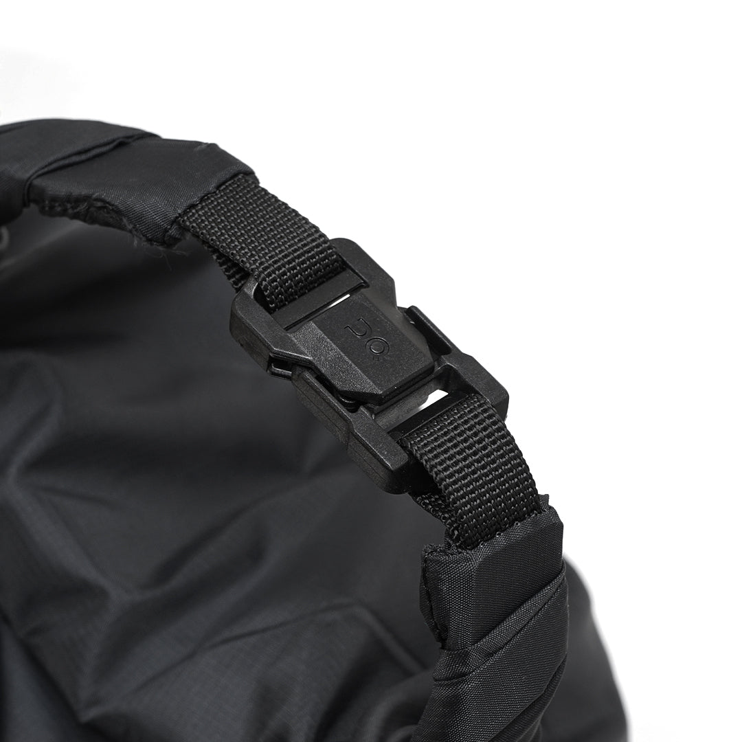 On Cloud Reflective Shoe Pack Bag