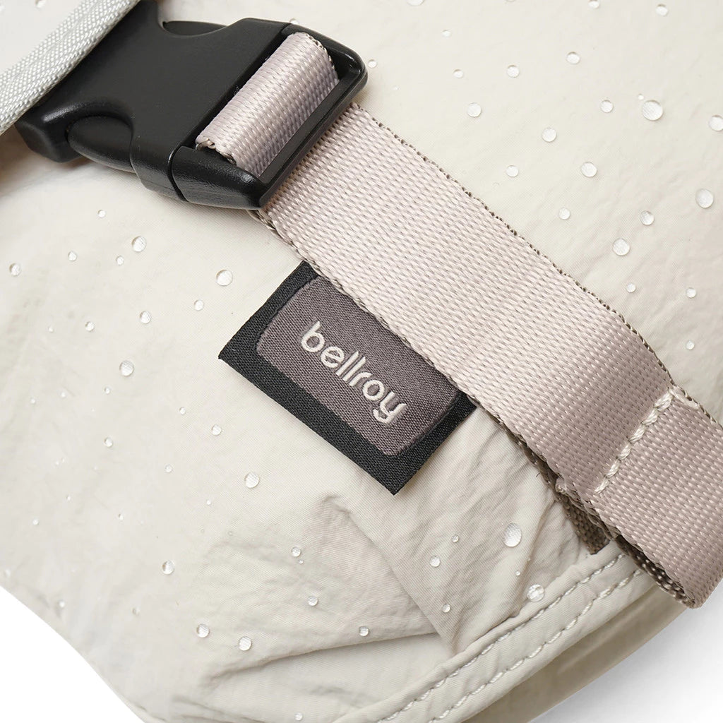 BLRY Large Cinch Messenger Bag